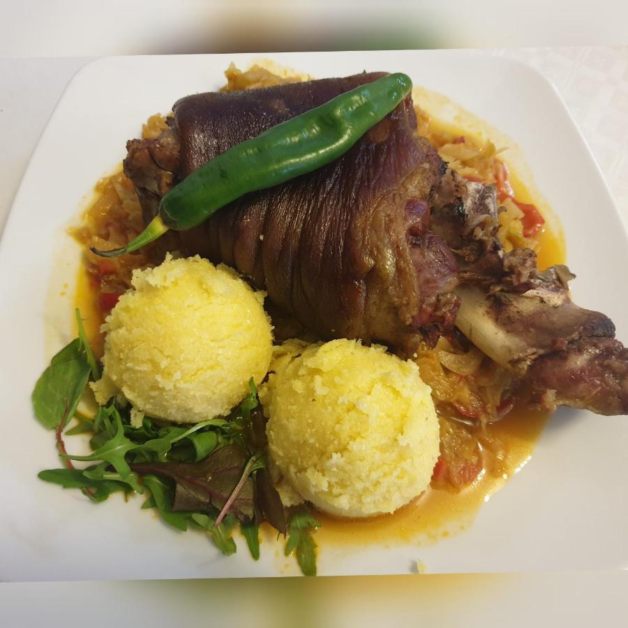Poiana Mărului Flori De Mar酒店 外观 照片