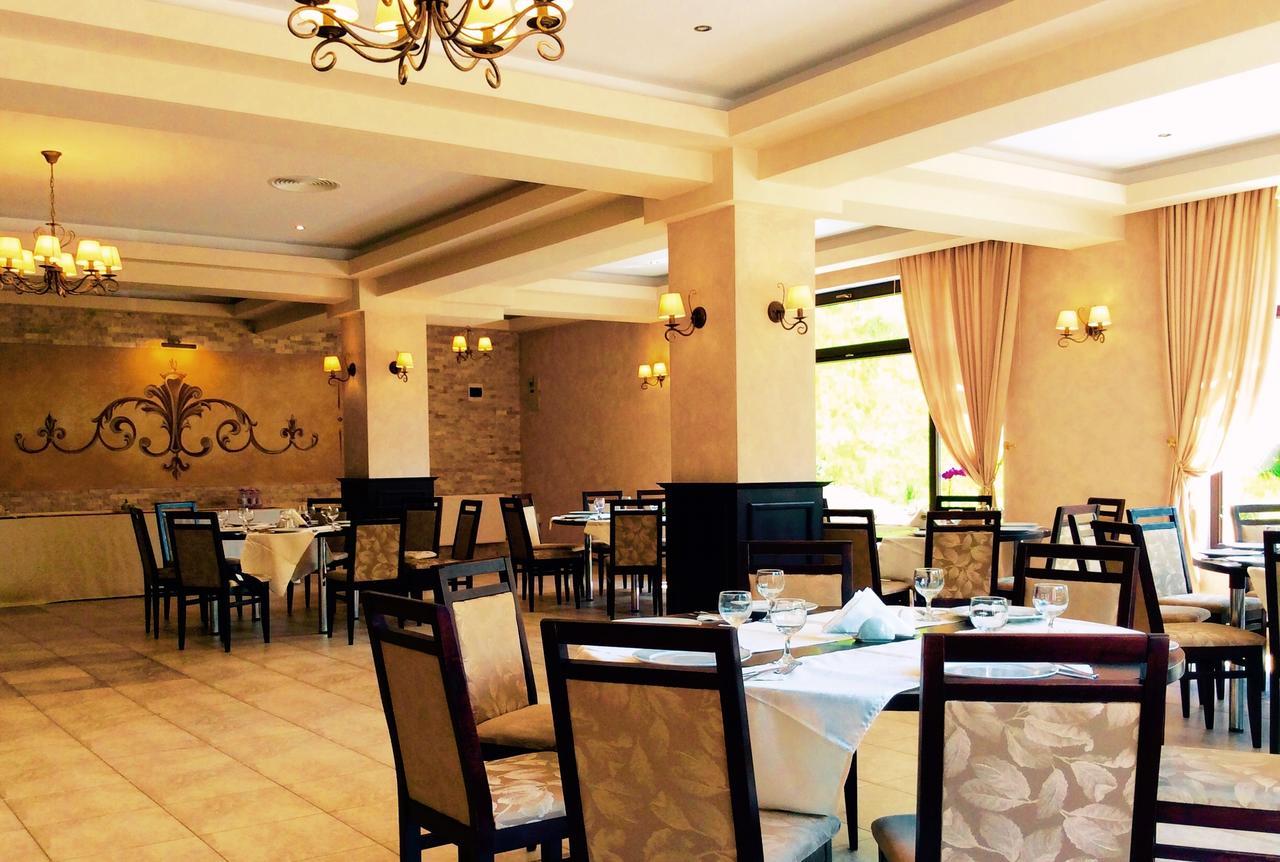 Poiana Mărului Flori De Mar酒店 外观 照片